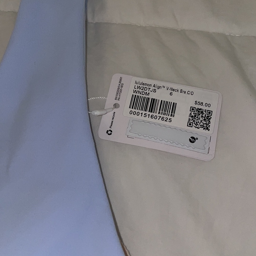 NWT lululemon Align V-Neck bra C/D windmill light blue - Picture 2 of 2